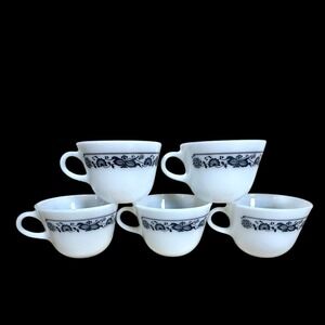 Old Town Blue Onion Corningware Milk Glass Coffee Mug Tea Cup 8 oz White VTG